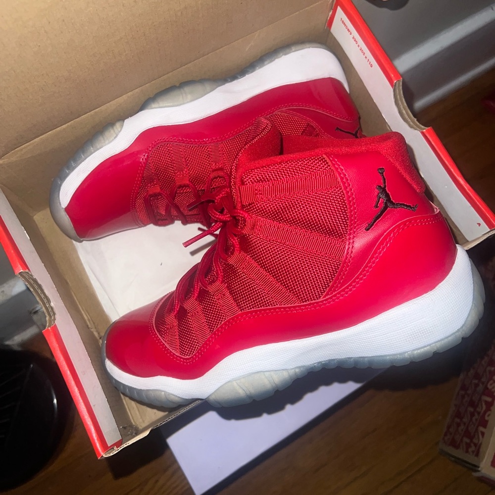 Jordan 11's